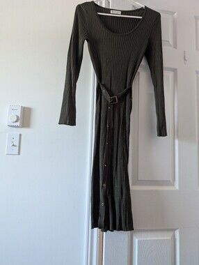Ribbed Long-Sleeve Belted Midi Dress - Olive Green